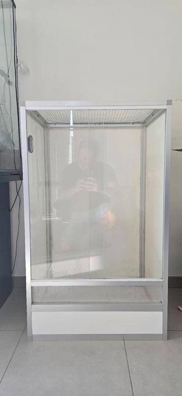 Terrarium  beschikbaar voor biedingen