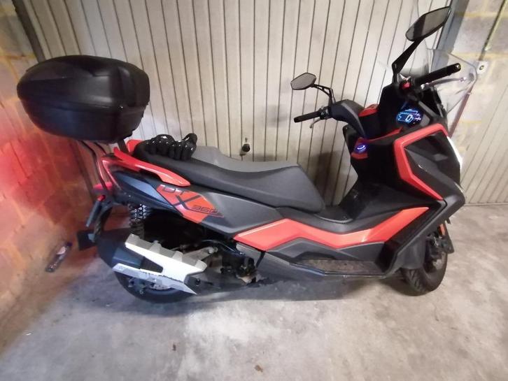 Kymco 125cc DTX 360, Motoren, Motoren | Overige merken, Particulier, Scooter, 12 t/m 35 kW, ABS, LED Verlichting, Ophalen