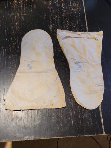 ancien paire de gants studebaker volkswagen porsche, Enlèvement ou Envoi, Utilisé, Autres types