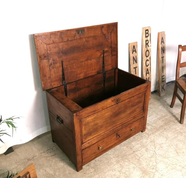 Grote antieke dekenkist-/salontafel zware eik +lade 100x55, Antiek en Kunst, Antiek | Meubels | Kasten, Ophalen