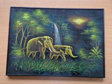 Schilderdoek Olifant met kader beschikbaar voor biedingen