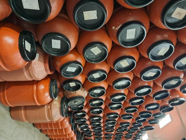 Grote voorraad tonnen barrels 220 liter, Tuin en Terras, Regentonnen, Zo goed als nieuw, Kunststof, 150 liter of meer, Ophalen of Verzenden