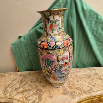 Grote Chineze vaas (45cm hoog) beschikbaar voor biedingen