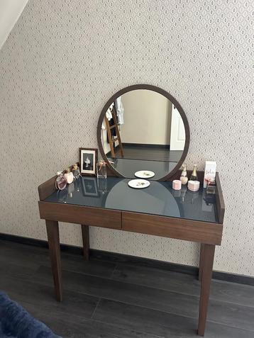 make-up tafel met ronde spiegel landelijke stijl  beschikbaar voor biedingen