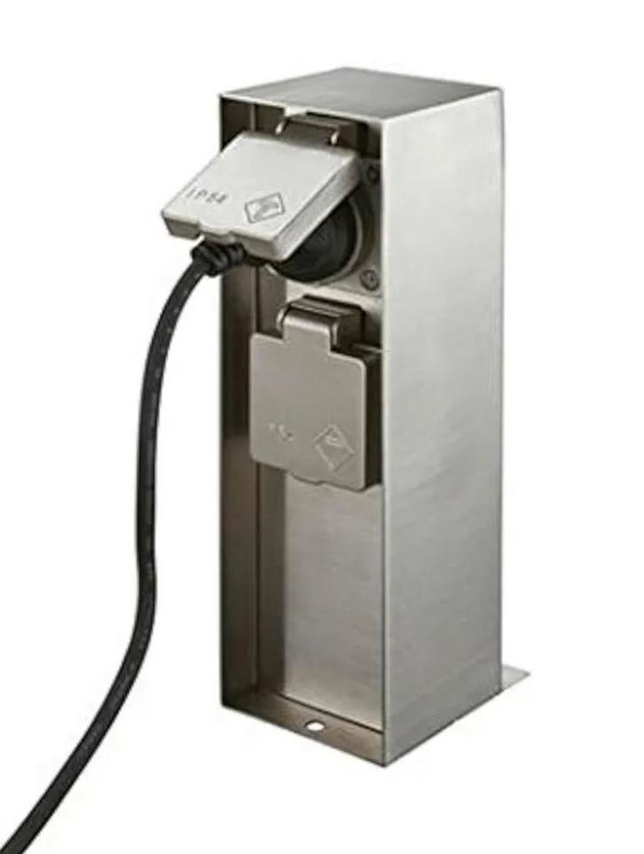 Auckland van Massive 2 stuks beschikbaar., Doe-het-zelf en Bouw, Elektriciteit en Kabels, Zo goed als nieuw, Stopcontact, Ophalen of Verzenden