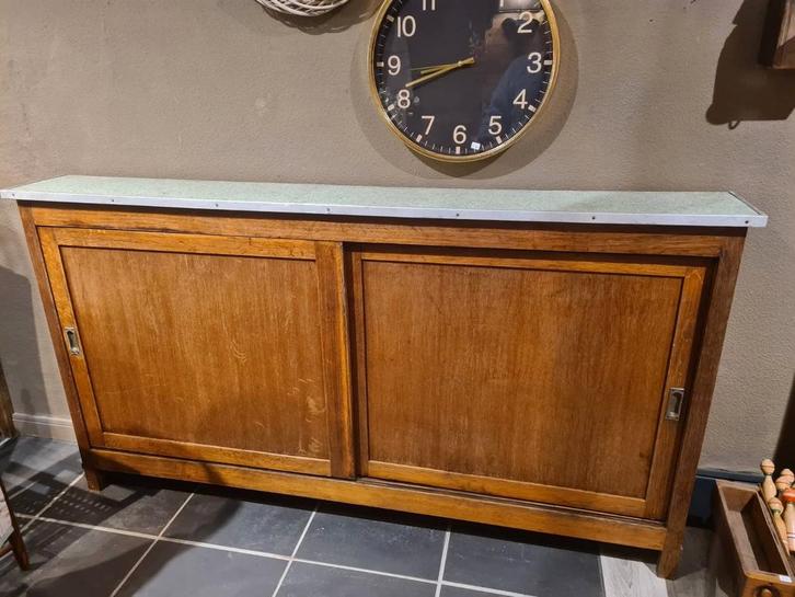 Ancien meuble de comptoir, vitrine d'un café, très étroit !, Maison & Meubles, Armoires | Dressoirs, Enlèvement