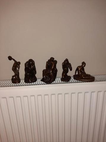 5 bronzen beeldjes  ( 1 ervan is al weg - visser ), Antiek en Kunst, Kunst | Beelden en Houtsnijwerken, Ophalen