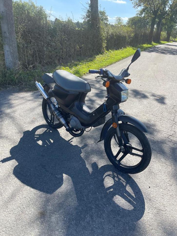 Honda wallaroo de lux klasse A, Fietsen en Brommers, Brommers | Honda, Zo goed als nieuw, Overige modellen, Klasse A (25 km/u)