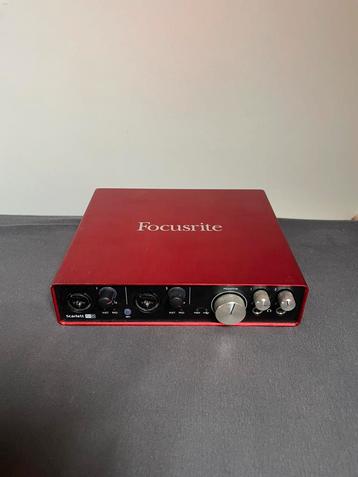 Interface Focusrite Scarlett 6i6 (2e gén) - Quasi neuve, Enlèvement ou Envoi, Comme neuf