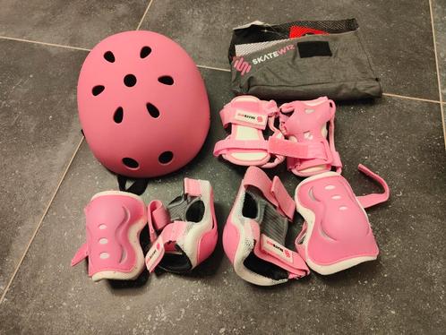 Kit de Protection Roller Enfant SKATEWIZ + Casque, Enfants & Bébés, Jouets | Extérieur | Patins à roulettes, Neuf, Enlèvement ou Envoi