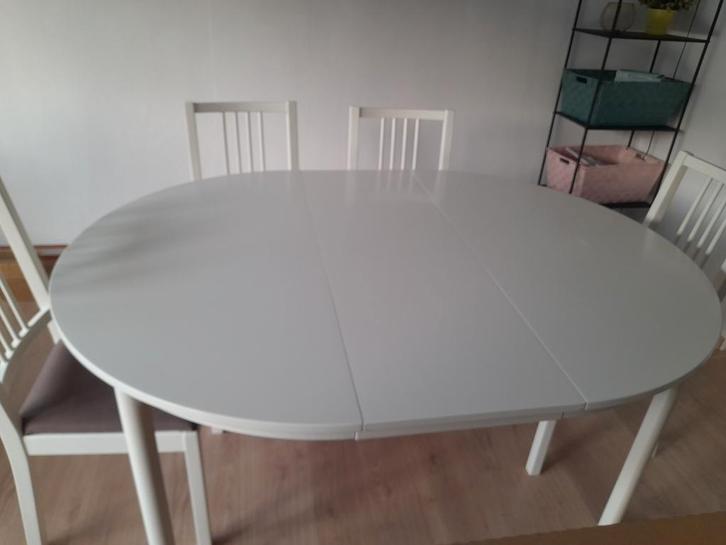 Ronde of ovale eettafel 4-6 personen, Huis en Inrichting, Tafels | Eettafels, Gebruikt, Rond, Ophalen