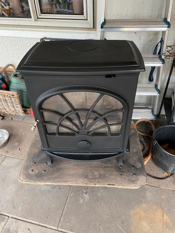 Dovre 550 cb houtkachel, Huis en Inrichting, Kachels, Zo goed als nieuw, Vrijstaand, Houtkachel, Hout, Ophalen