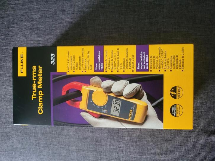 Fluke 323 stroomtang/multimeter nieuw, Doe-het-zelf en Bouw, Meetapparatuur, Zo goed als nieuw, Multimeter, Ophalen of Verzenden