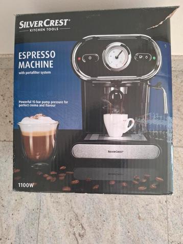 Machine à espresso.  beschikbaar voor biedingen
