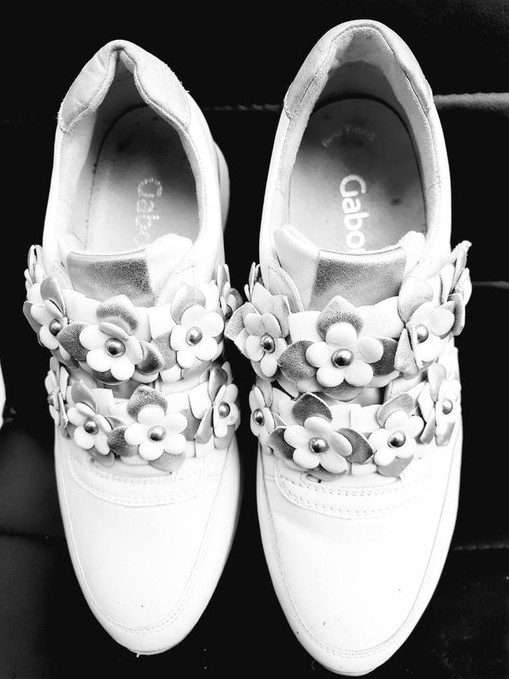 witte sneakers Gabor maat 37,5, Kleding | Dames, Schoenen, Zo goed als nieuw, Sneakers, Wit, Ophalen of Verzenden