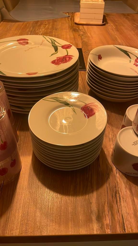 Service a vaiselle « Coquelicots », Antiek en Kunst, Antiek | Servies compleet, Ophalen