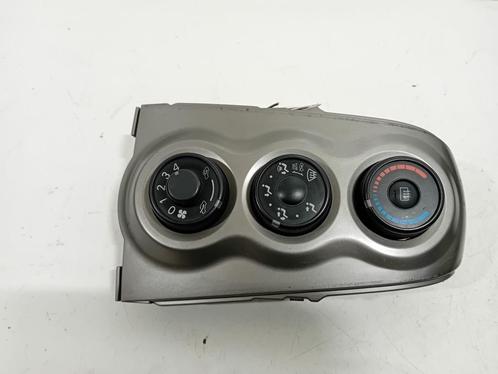 KACHEL BED. PANEEL Toyota Yaris II (P9) (554060D190), Auto-onderdelen, Dashboard en Schakelaars, Toyota, Gebruikt