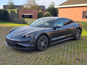 PORSCHE TAYCAN 84KWH 280KW /PANO/BOSE/360CAM  disponible aux enchères