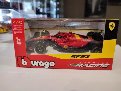 Formule 1 Ferrari sf23 burago 1/43, Hobby en Vrije tijd, Modelauto's | 1:43, Zo goed als nieuw, Auto, Overige merken, Ophalen of Verzenden