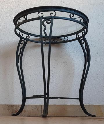 Petite Table en fer forgé ronde et verre H 45 cm Diam 36,5 beschikbaar voor biedingen