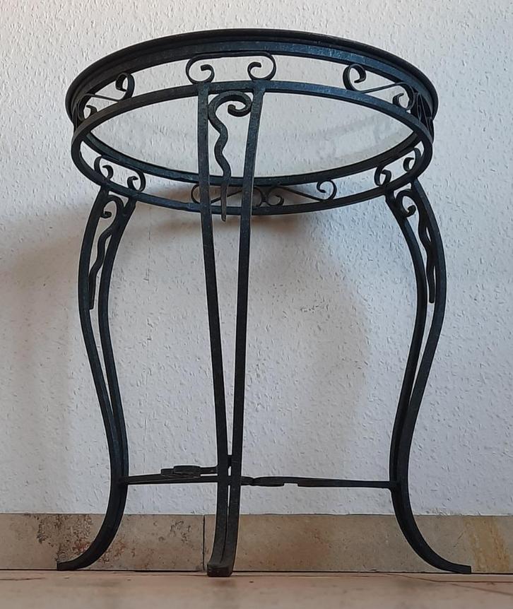 Petite Table en fer forgé ronde et verre H 45 cm Diam 36,5, Huis en Inrichting, Tafels | Bijzettafels, Zo goed als nieuw, Rond