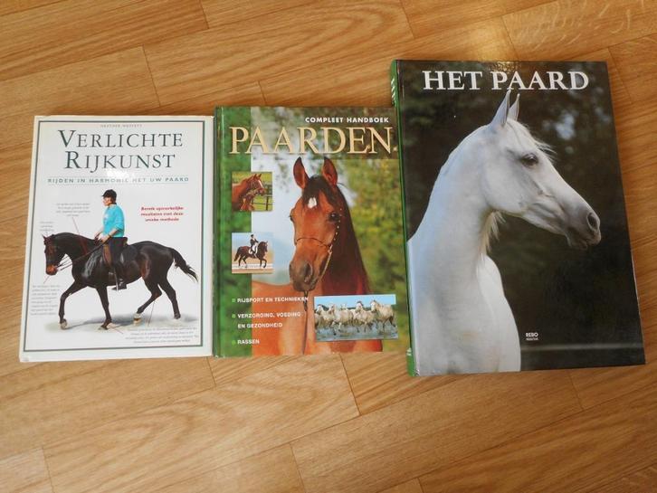 3 BOEKEN OVER HET PAARD, Boeken, Dieren en Huisdieren, Nieuw, Paarden of Pony's, Ophalen of Verzenden