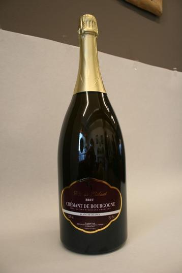 LOT (126 flessen) - Champagne Crémant De Bourgogne MAGNUM beschikbaar voor biedingen