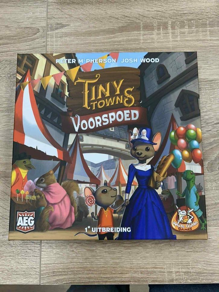 Tiny Towns: Voorspoed - Bordspel, Hobby en Vrije tijd, Gezelschapsspellen | Bordspellen, Zo goed als nieuw, Ophalen of Verzenden