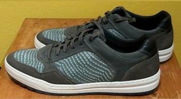 NIEUWE CASUAL LEREN SCHOENEN beschikbaar voor biedingen