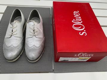 Damesschoenen S. Oliver mt. 39 (zo goed als nieuw !) beschikbaar voor biedingen