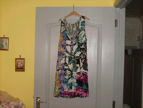 a vendre blouse tunique pour dame, Kleding | Dames, Blouses en Tunieken, Nieuw, Overige kleuren, Ophalen of Verzenden