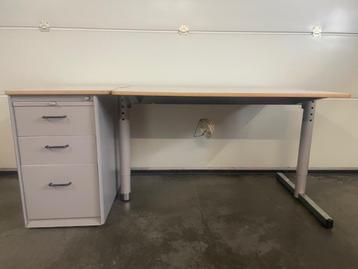 bureelmeubel beschikbaar voor biedingen