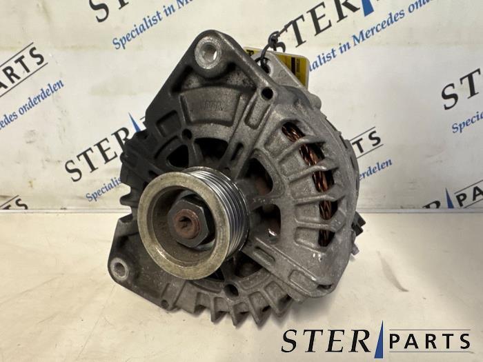 Dynamo van een Mercedes Vito, Auto-onderdelen, Motor en Toebehoren, Mercedes-Benz, Gebruikt, 3 maanden garantie, Ophalen of Verzenden