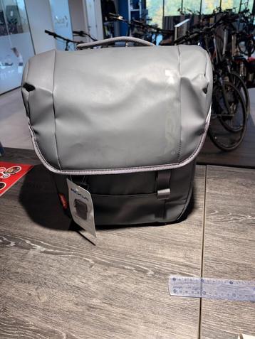 Koga Allround enkele afneembare fietstas zilver beschikbaar voor biedingen