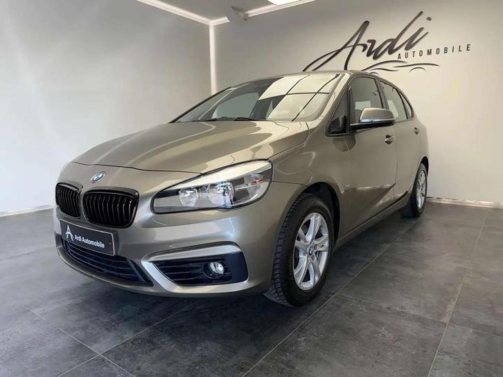 BMW 2 Serie 216 i Active Tourer *PACK SPORT*GPS*1ER PROP*GAR, Auto's, BMW, Te koop, 2 Reeks Active Tourer, ABS, Airbags, Airconditioning