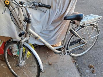 Elektrische dames fiets "bikkel"zonder lader met werk aan, Ophalen, Gebruikt