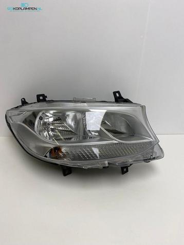 (VR) Mercedes Sprinter W907 W910 H7 Halogeen koplamp rechts beschikbaar voor biedingen