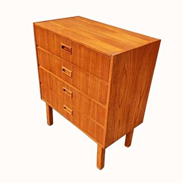 Vintage Scandinavisch teakhouten dressoir uit de jaren 60  beschikbaar voor biedingen