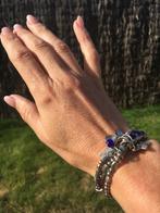 Zilverkleurige armband met blauw accent, Ophalen of Verzenden, Zo goed als nieuw, Blauw, Overige materialen