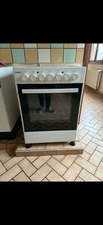 Gaziniere électrique, Electroménager, Classe énergétique A ou plus économe, 85 à 90 cm, Plaque chauffante, 4 zones de cuisson