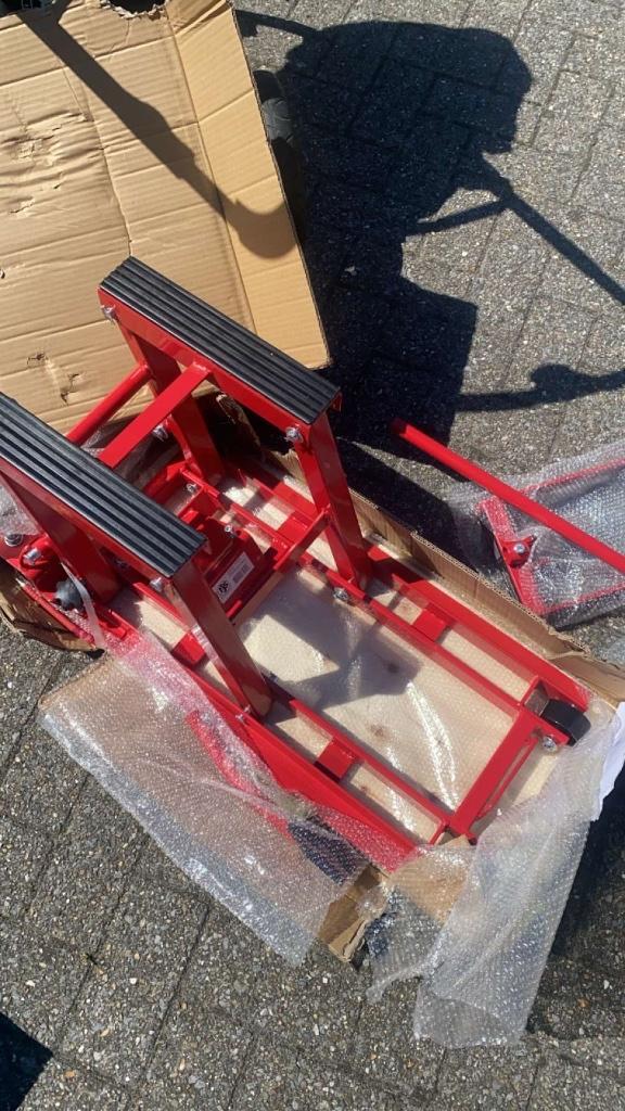 NIEUWE Motorlift / Brommerlift 1500LBS (680kg) | Hydraulisch, Auto diversen, Krikken, Nieuw, Garagekrik, Hydraulisch, Ophalen