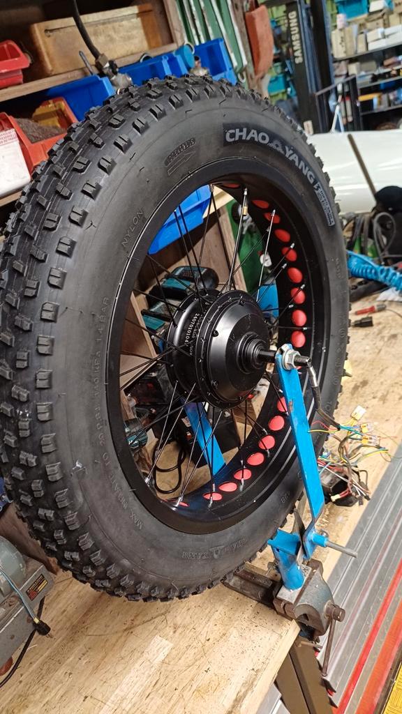 20" elektrisch wiel, Fietsen en Brommers, Fietsonderdelen, Band, Ophalen