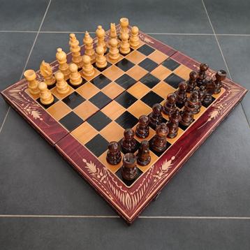 Houten schaakspel 