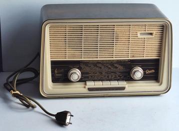 Très joli ancien poste radio Graetz Komtess 611 beschikbaar voor biedingen