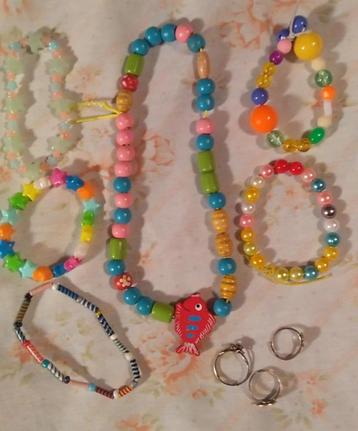 kinder armbanden ketting ringen  beschikbaar voor biedingen