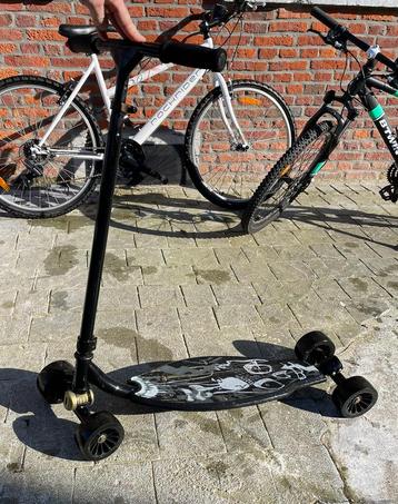 Oxelo Stunstreet scooter met 4 wielen