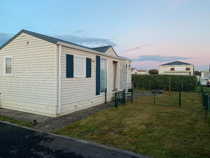 TE HUUR mooie STACARAVAN te WENDUINE, Vakantie, Campings, Recreatiepark, Aan zee, Internet, Tuin, Tv