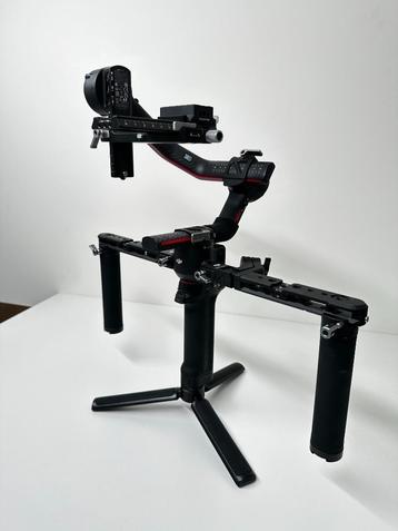 DJI RS3 PRO COMBO + SIDEHANDLES, Enlèvement