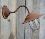Roestige buitenlamp stallamp van cortenstaal landelijk, Antiek en Kunst, Ophalen of Verzenden