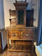 Eiken kast met houtsnijwerk, Ophalen